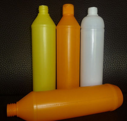 ขวดฆ่าเชื้อ 4kN เครื่องเป่าขวดพลาสติก HDPE 50 กก. / ชม. 2300 กก.