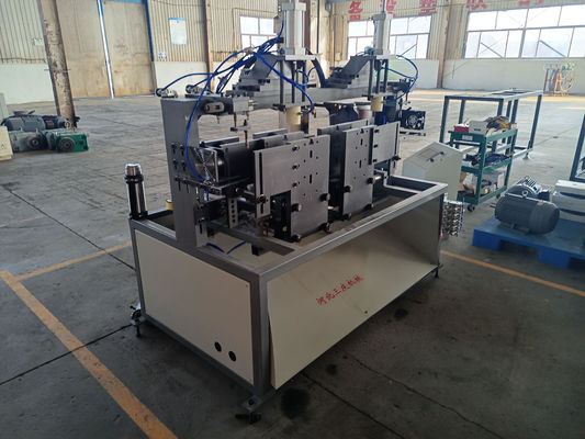 เครื่องเป่าขวดพลาสติกแบบลูกสูบขนาดกลาง LDPE Automatic